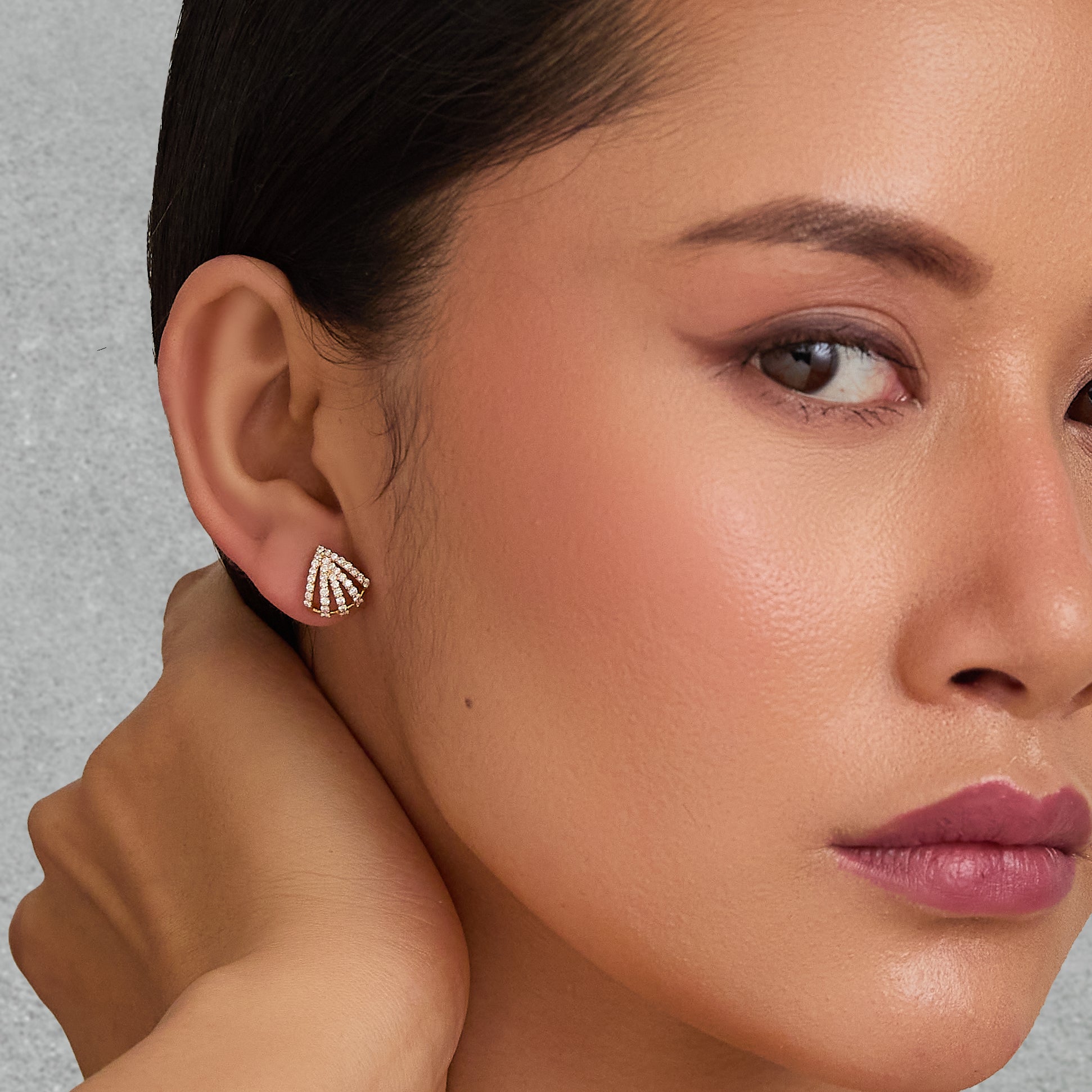 Diamond Claw Stud Earrings