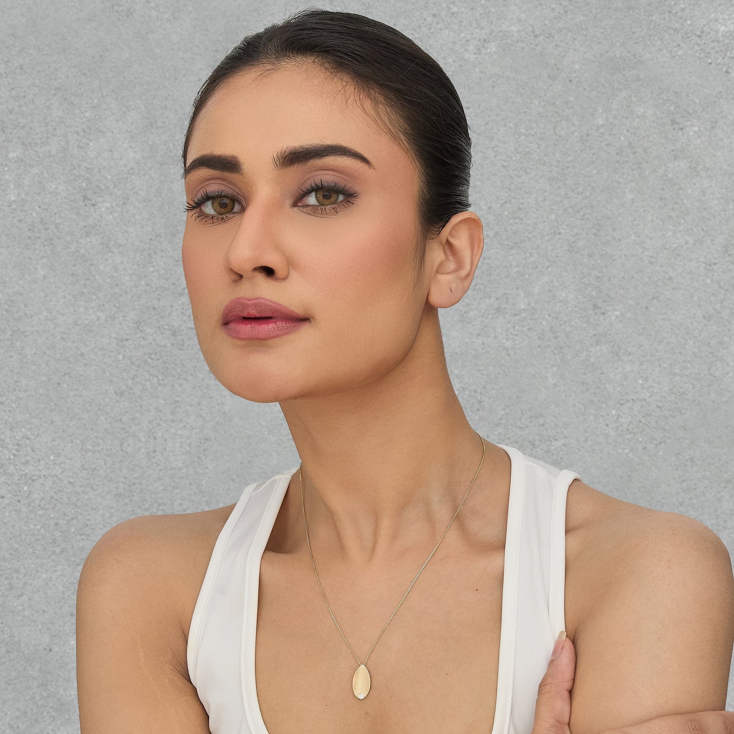 Petal Line Necklace