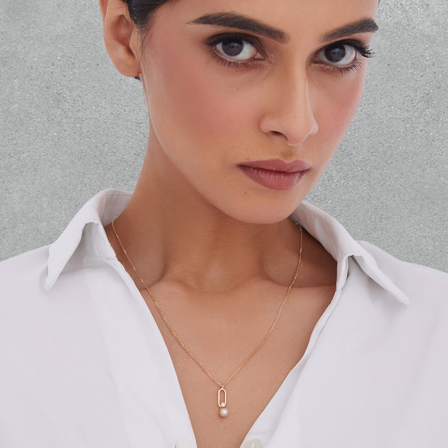 Lumi Pearl Drop Necklace