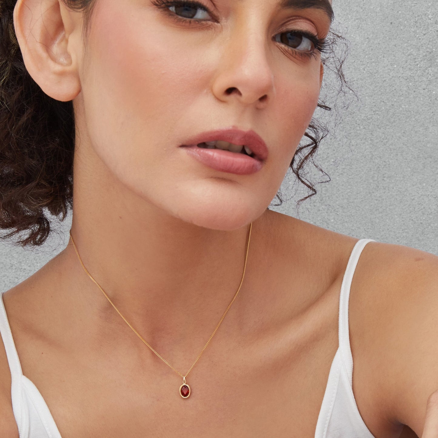 Rosé Gleam Pendant