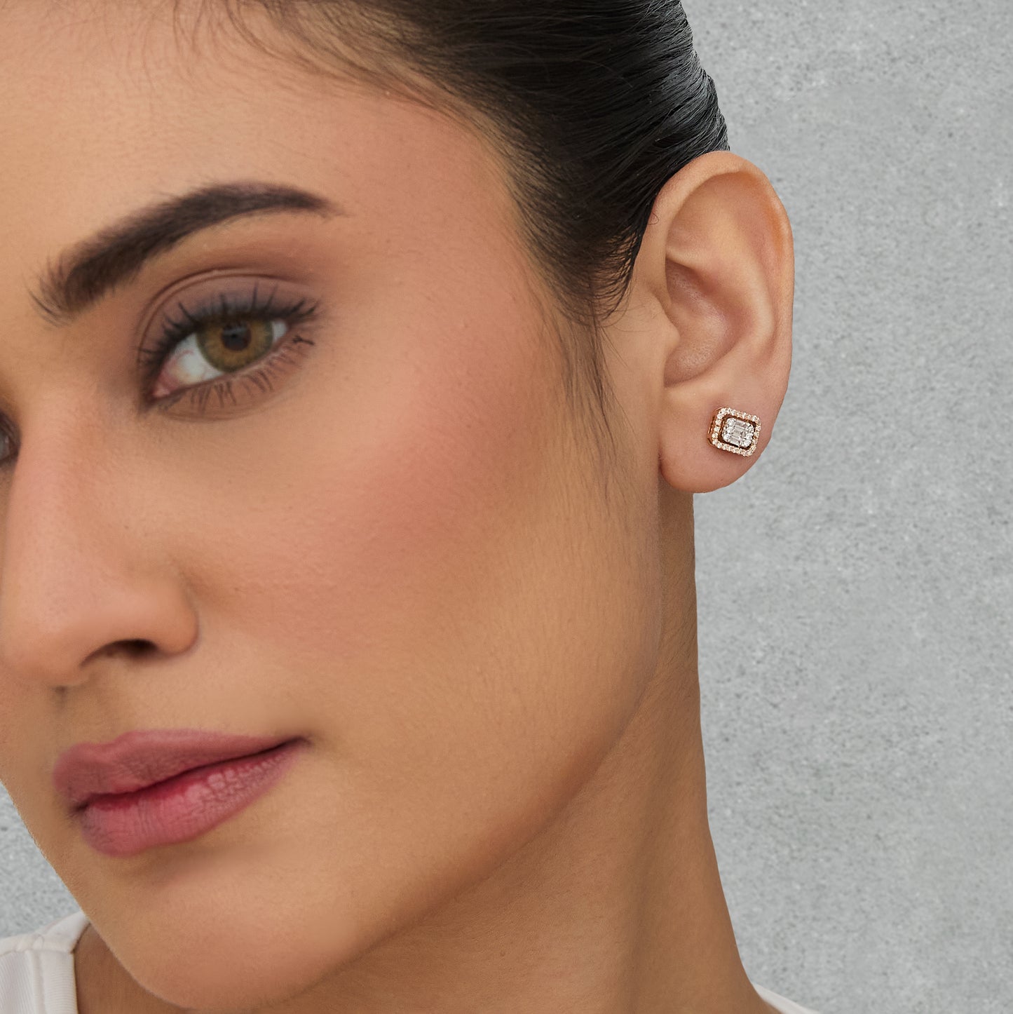 Emerald Halo Diamond Stud