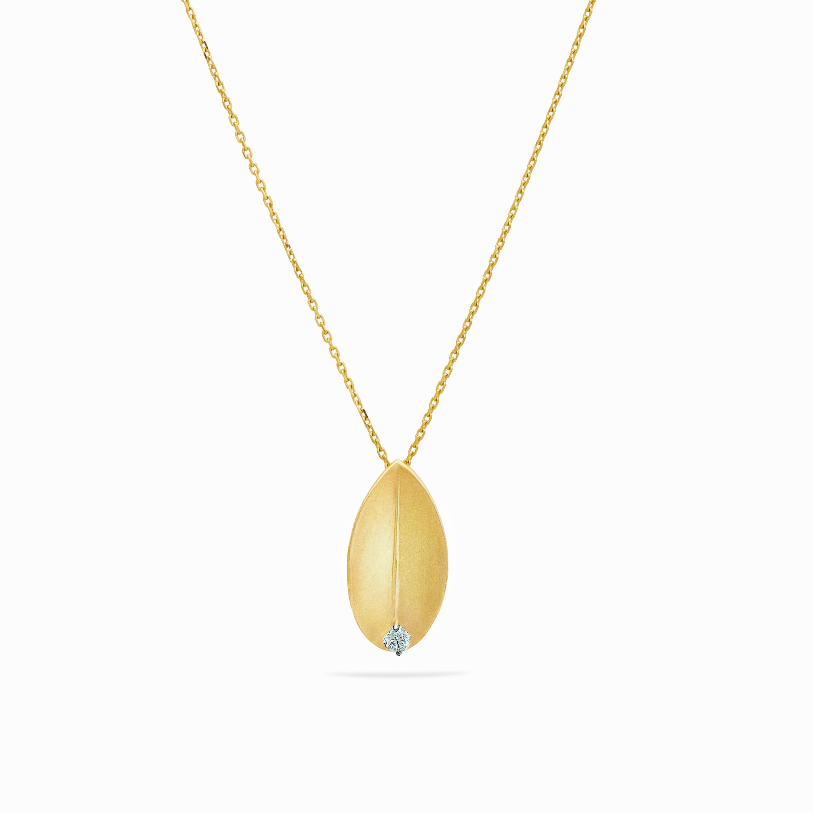 Petal Line Necklace
