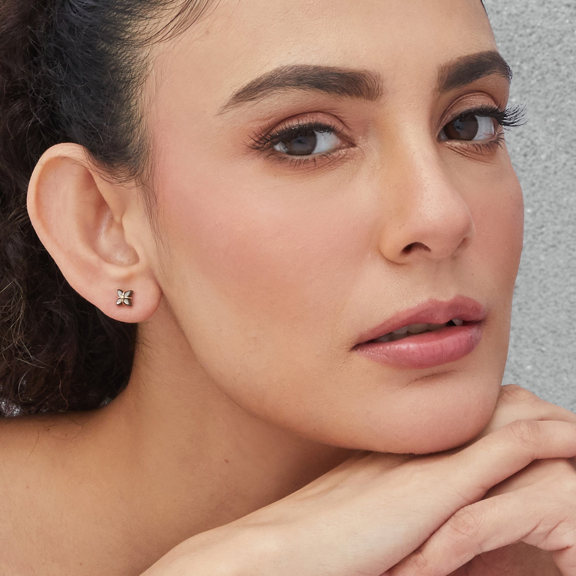 Noir Petal Earrings