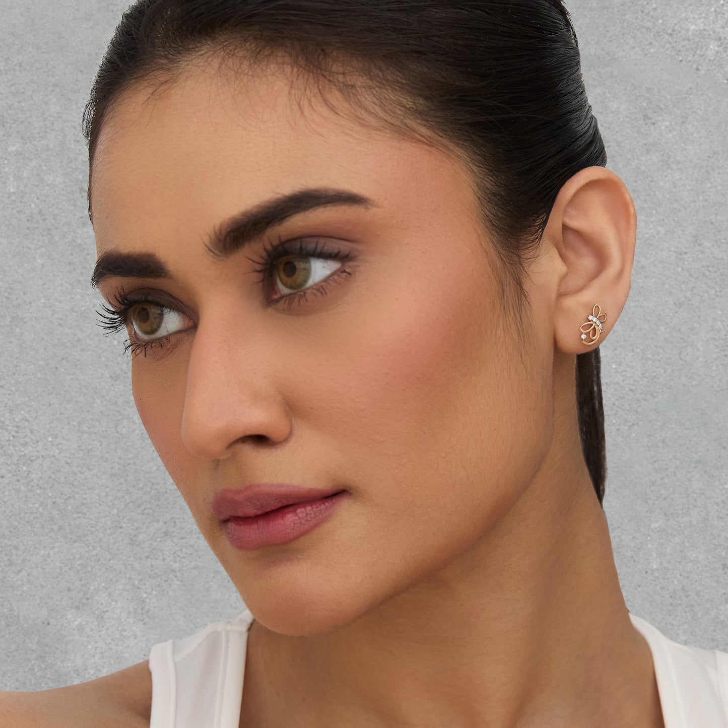 Knot Loop Diamond Stud