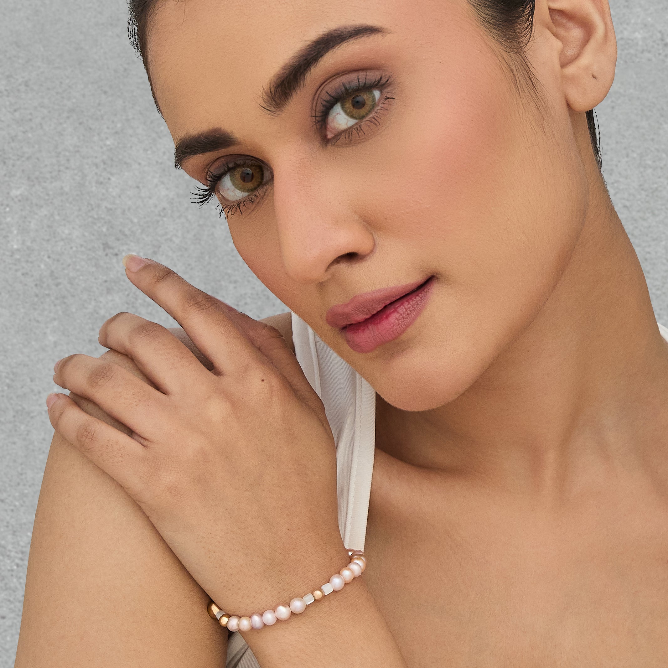 Lustre Pearl Bracelet