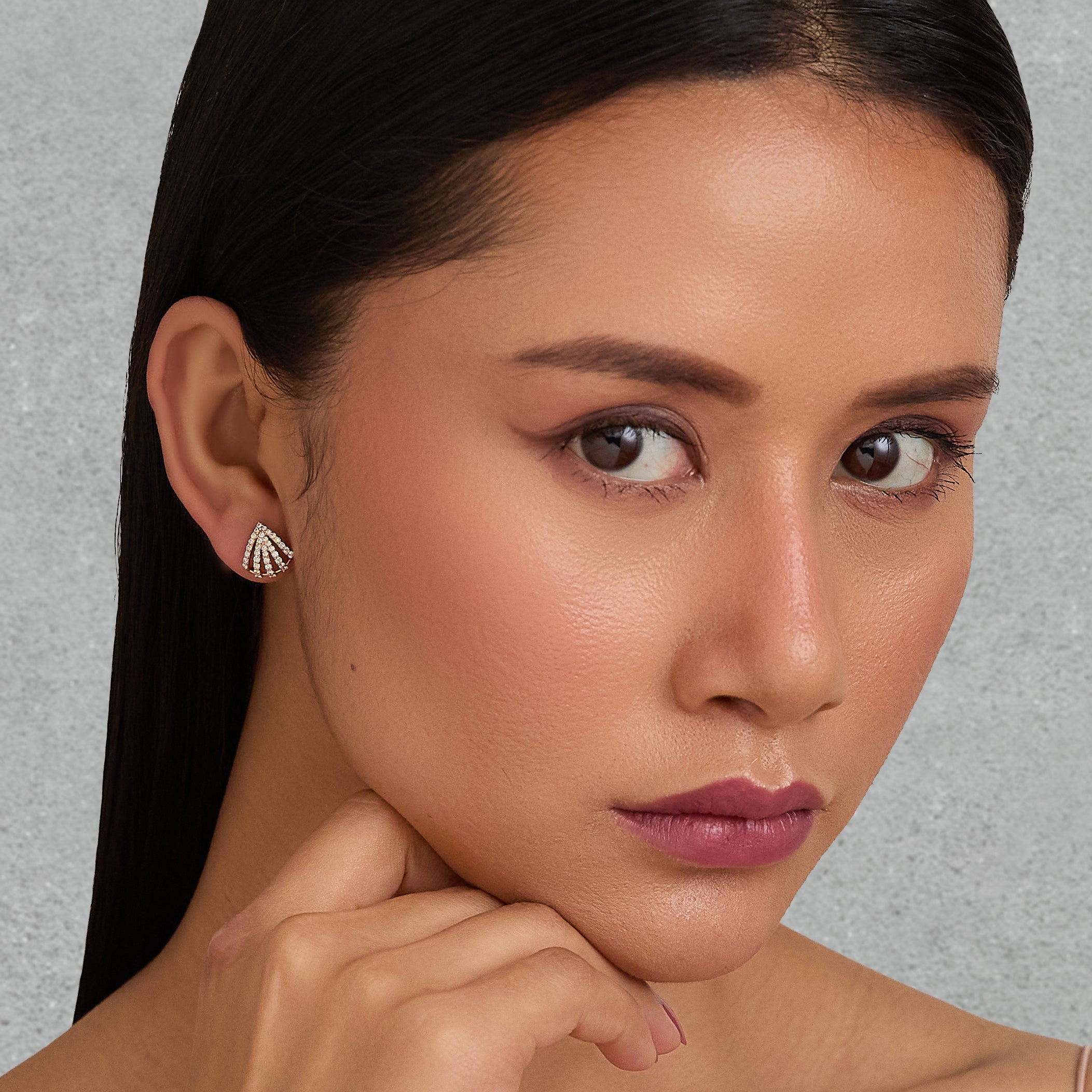 Diamond Claw Stud Earrings