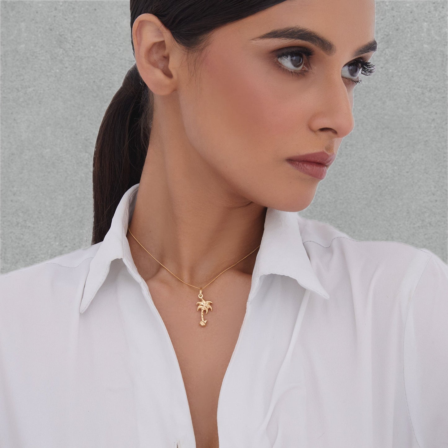 Palm Gleam Pendant
