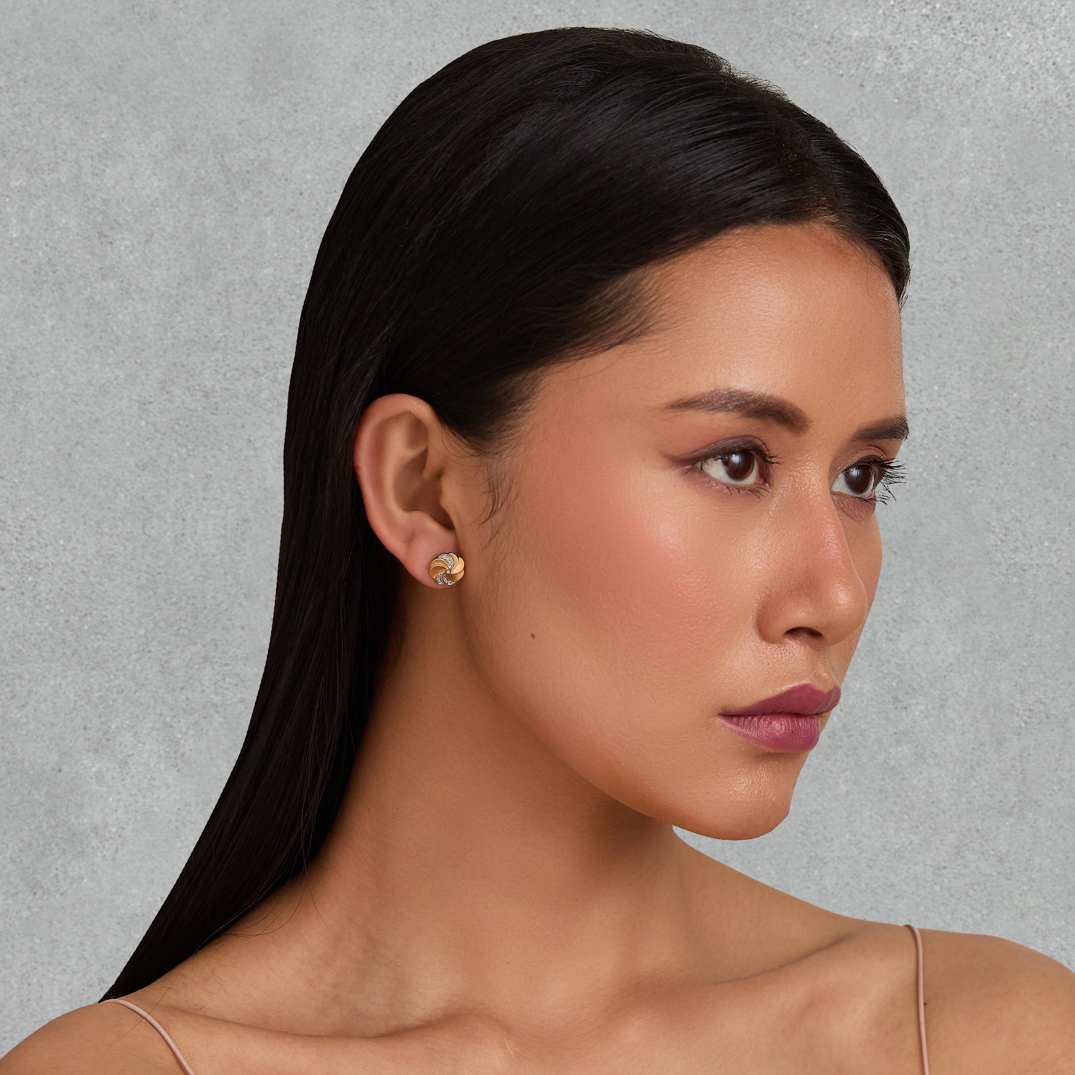 Vira Diamond Studs