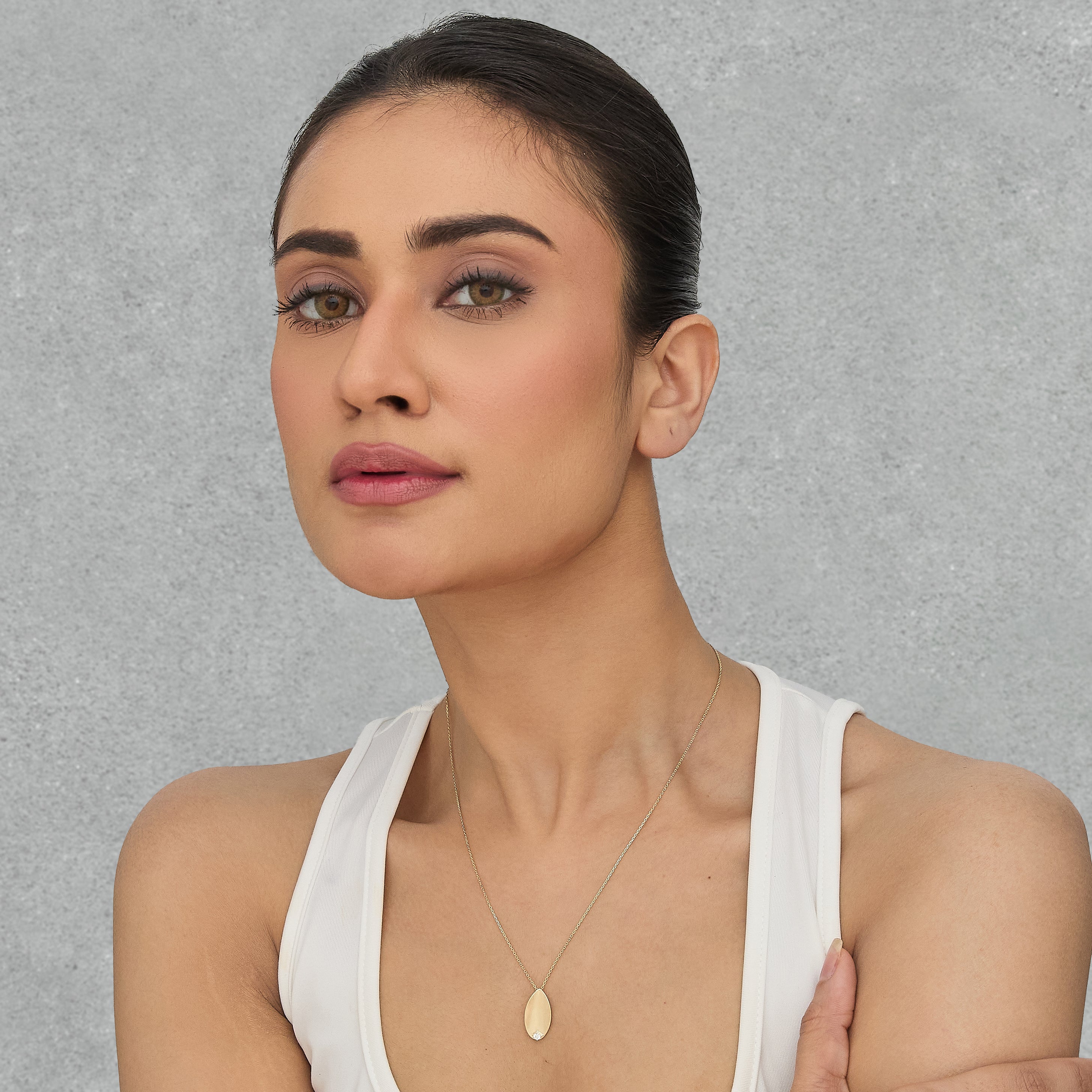 Petal Line Necklace