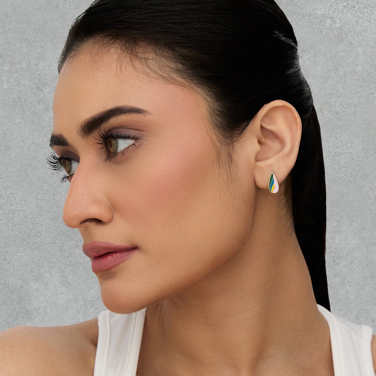 Lira Enamel Studs